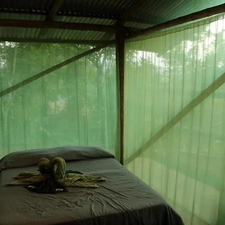 Isla Violin Eco-Lodge Exterior photo